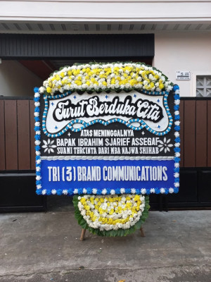 Papan Bunga Duka di Kusipan Babas